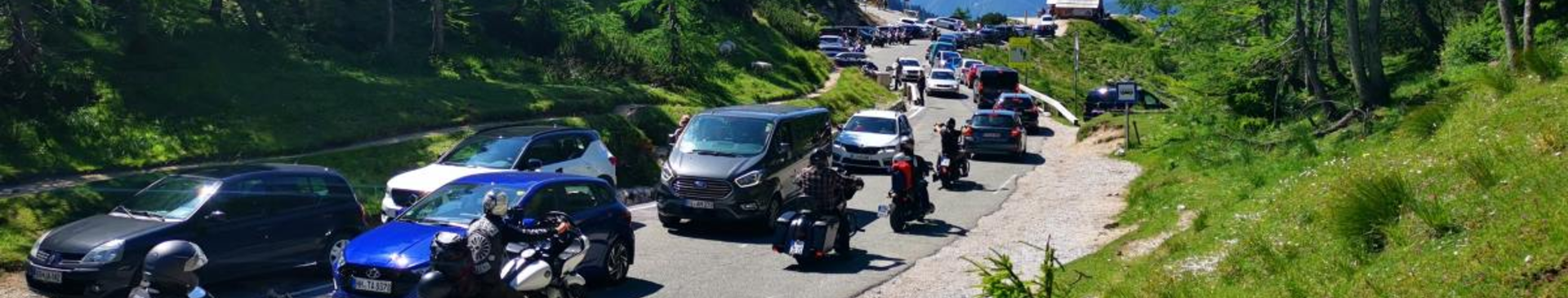 dogodki/Obetajo-se-spremembe-v-prometni-ureditvi-na-prelazu-Vrsic--Dnevne-Novice