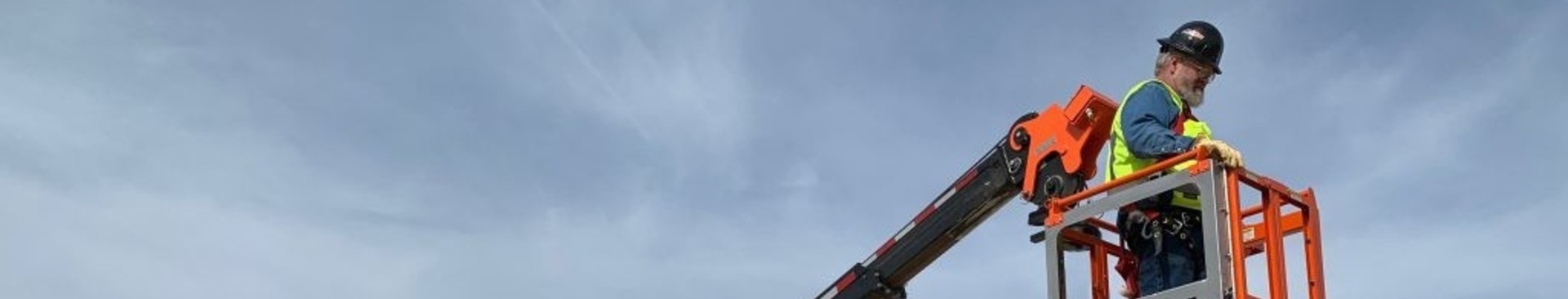 mobile-cranes-license-at-bb/Single-Man-Folding-Basket-1024x768